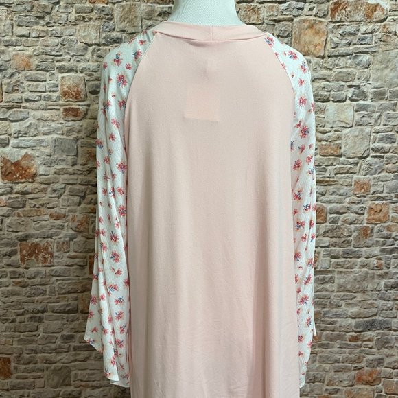 NWT Floral Wide Sleeve Top - Picture 5 of 5